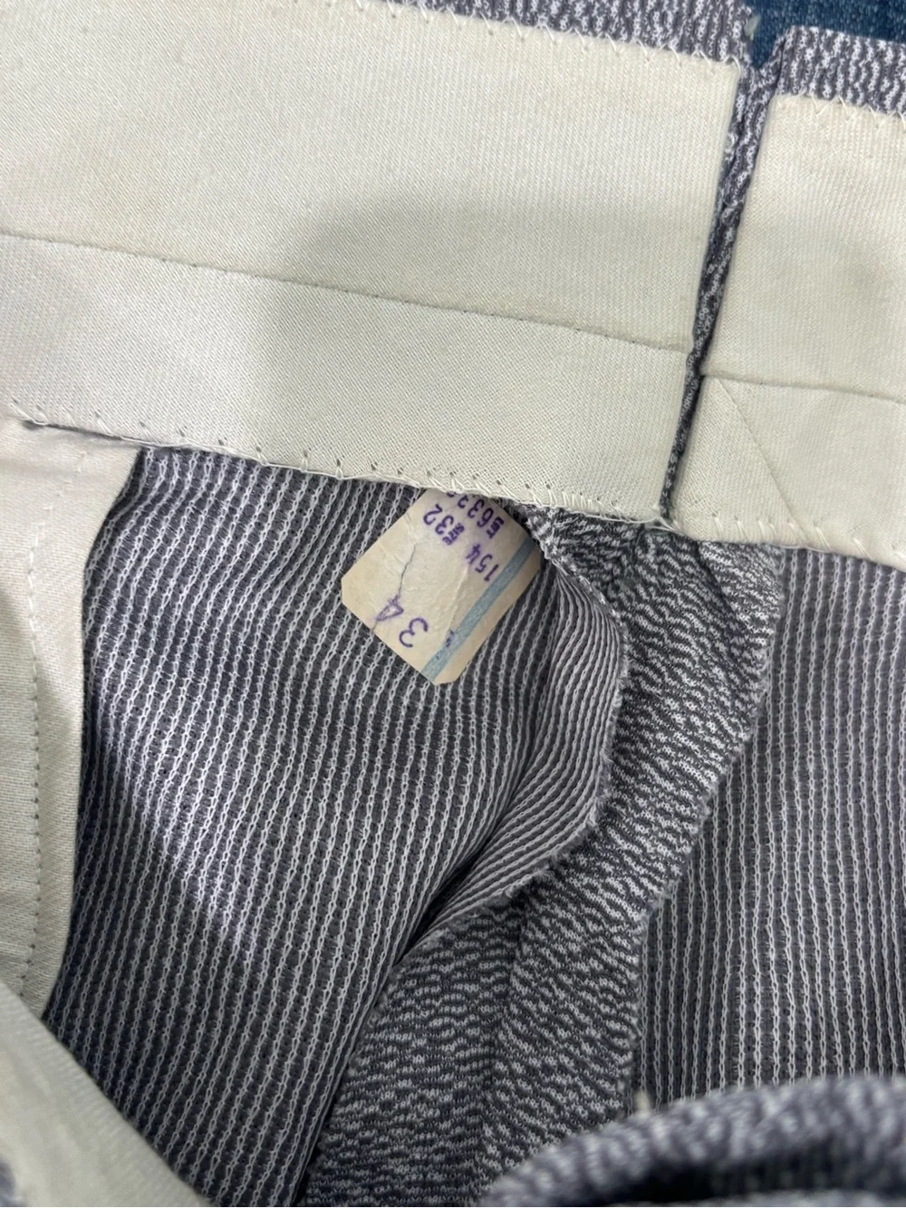 Vintage Jonathan Jones 70’s Men's Gray 2-pc Jacquard Polyester Suit